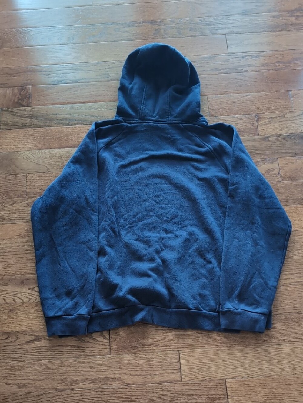 Under Armour Navy Blue Hoodie with Green Notre Dame Leprechaun Logo XL - Picture 3 of 3